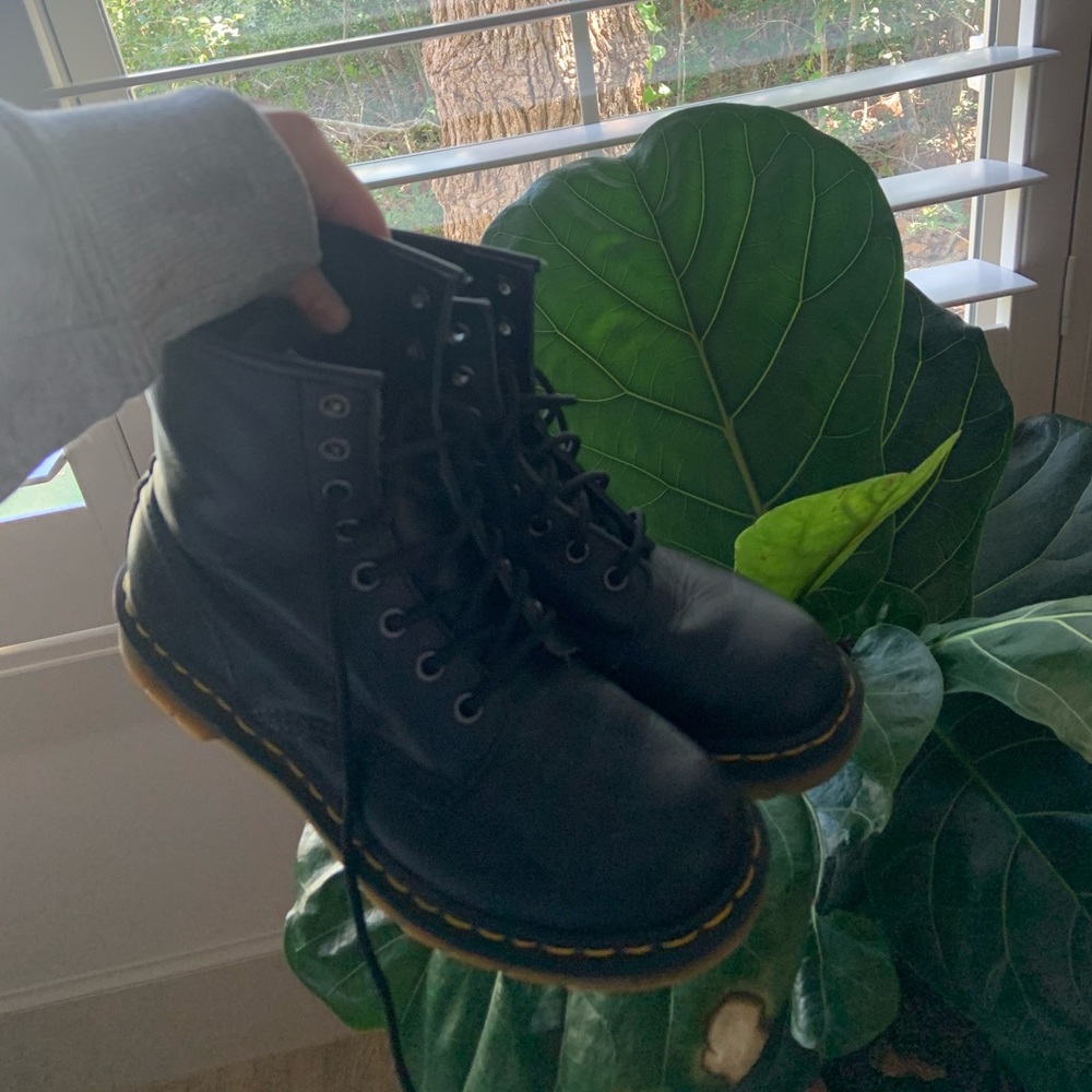 classic black doc martins